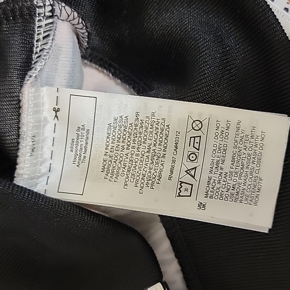 adidas Girls Multicolor Floral Superstar Track Jacket - Picture 8 of 9